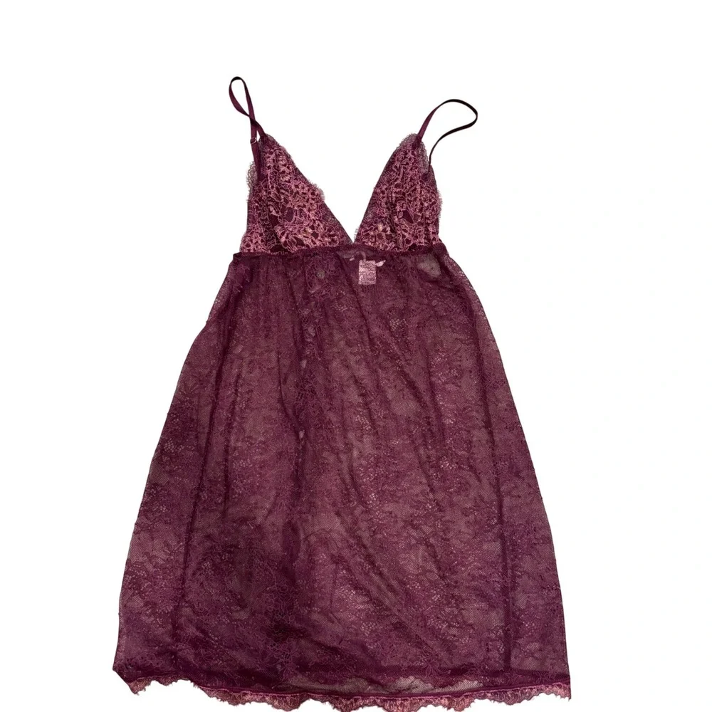Victoria's Secret Lace Babydoll Chemise‎ Small Plum Purple V-Neck Corset Back